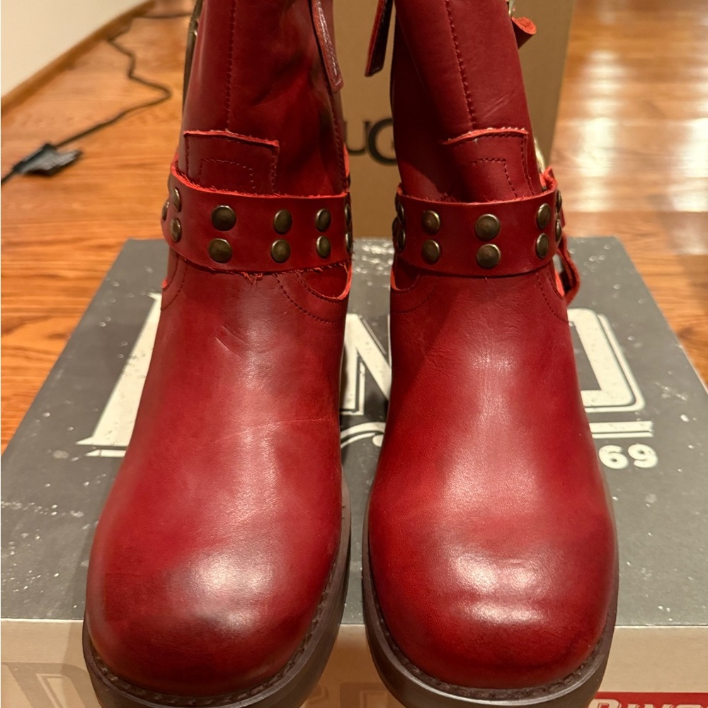 dingo Red Leather Harness Combat Boots - Picture 2 of 4